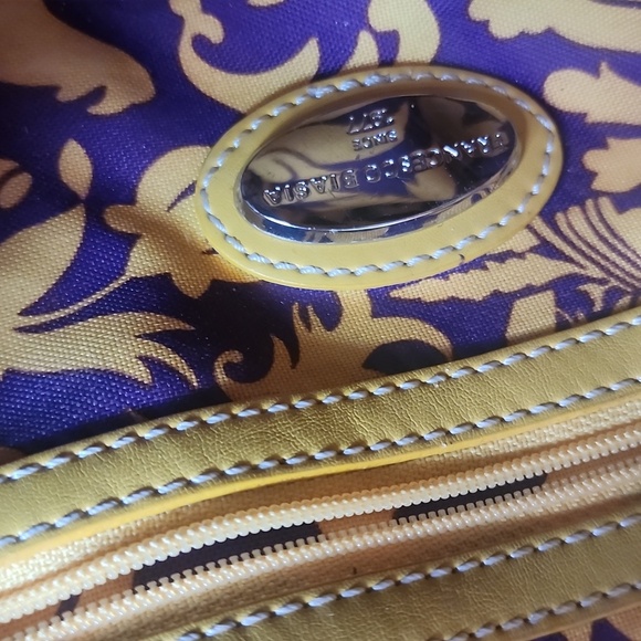 FRANCESCO BIASIA. AUTHENTIC PURSE Used in great condition no strap - Picture 3 of 5